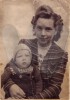 Martha Zeitz geb.Remm mit Sohn Wolfgang 1948