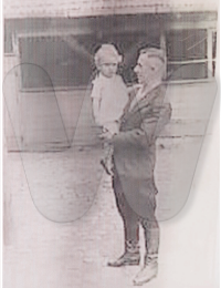 Alfred Heinrich Ludwig Zeitz mit Sohn Karl Ludwig 1943